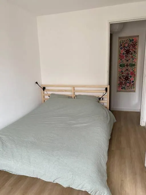 2 Pieces Lumineux Proche Du Parc Buttes Chaumonts Apartamento Paris 0*,  França